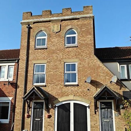 The Castle Villa Killingworth Bagian luar foto